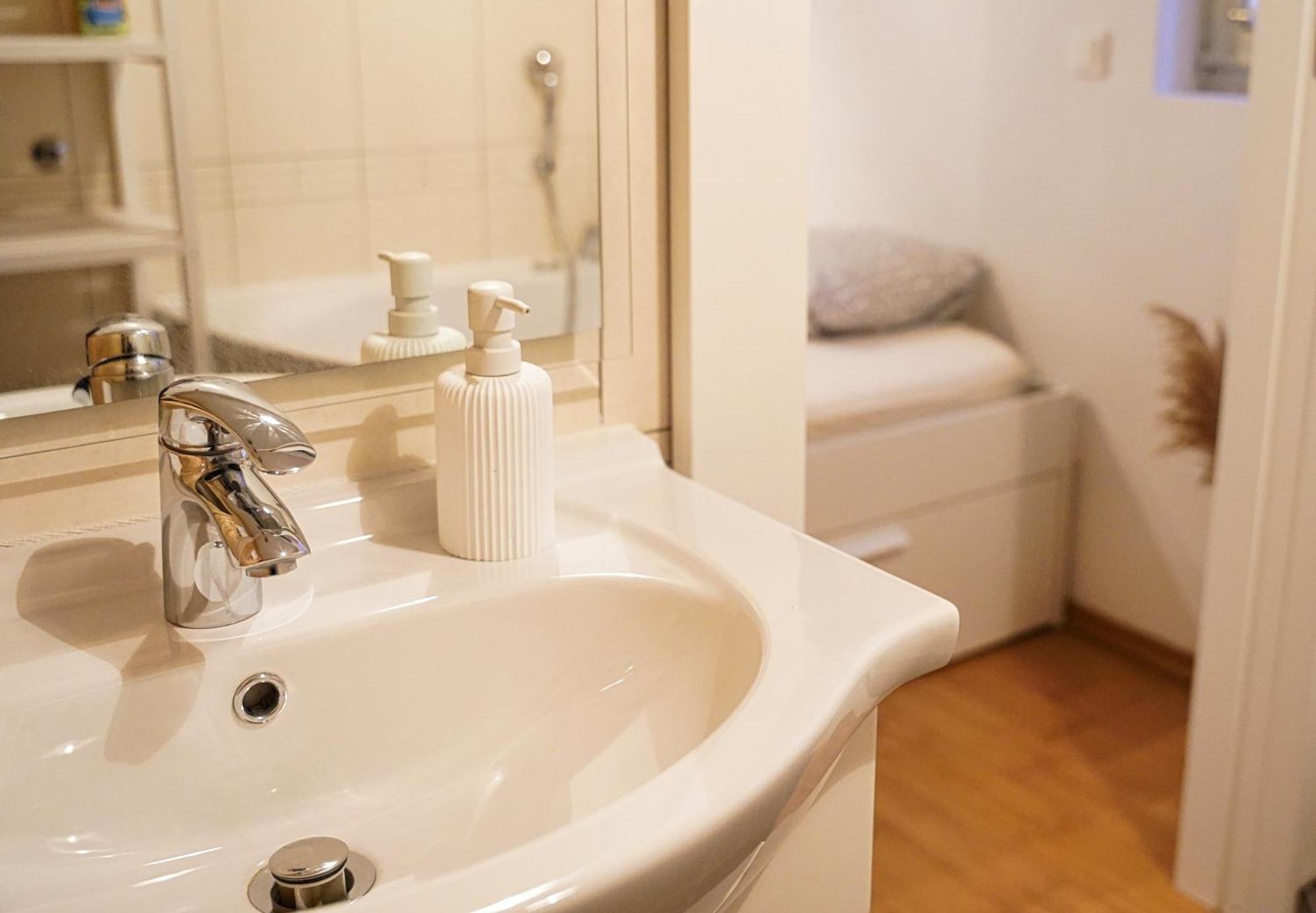 Apartment Mojstrovka With Terrace In City Center كْرانْيِسكا غورا المظهر الخارجي الصورة