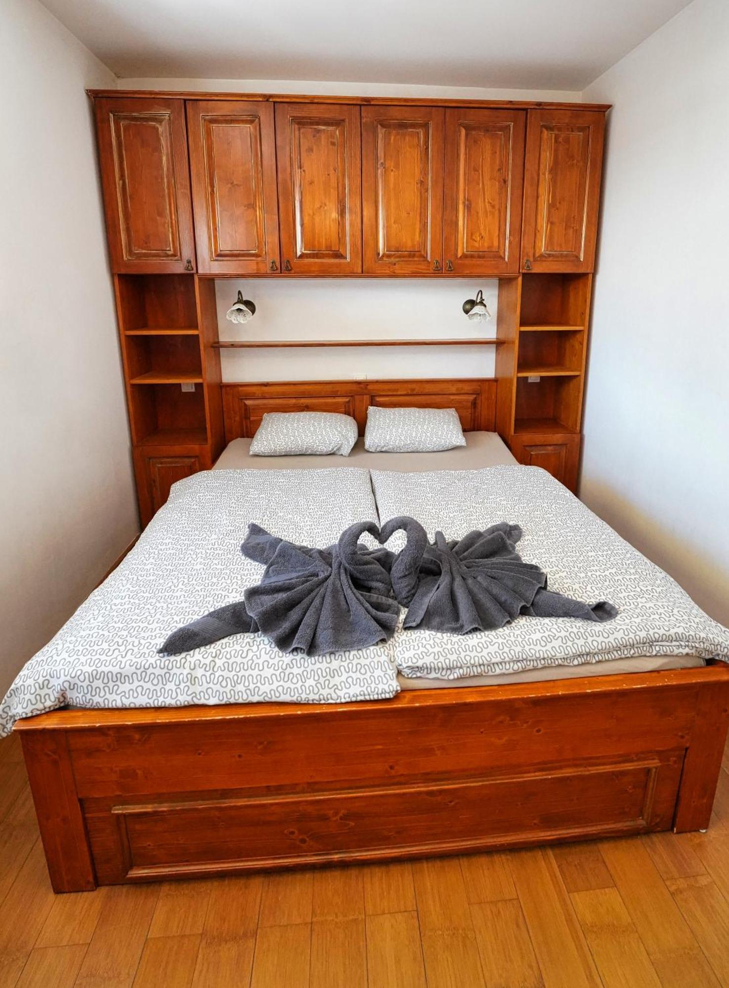 Apartment Mojstrovka With Terrace In City Center كْرانْيِسكا غورا المظهر الخارجي الصورة
